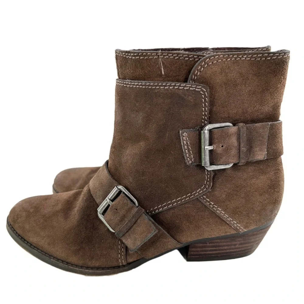 Nine West vintage America Vasabady ankle booties 10.5 brown suede western boots